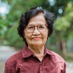 Cô Mai